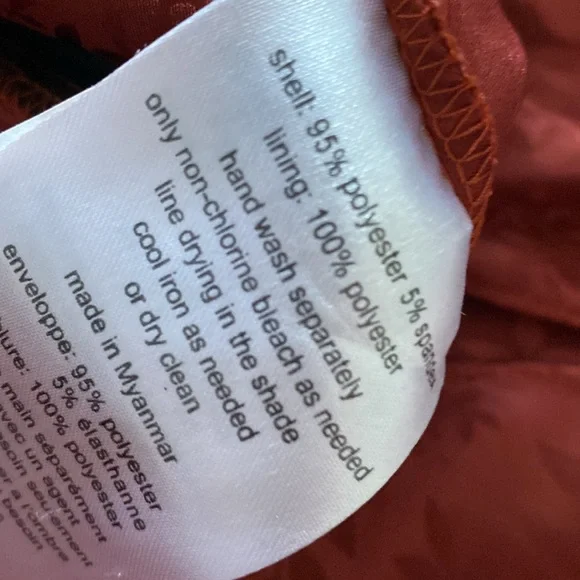 Polyester - Picture 4 of 4